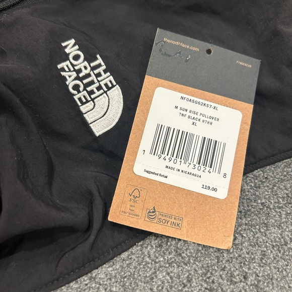 NWT The North Face Men's Sun Rise Quarter Zip Sweatshirt - Picture 13 of 13